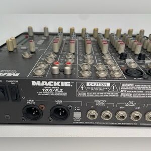Mackie 1202-VLZ Audio Mixer